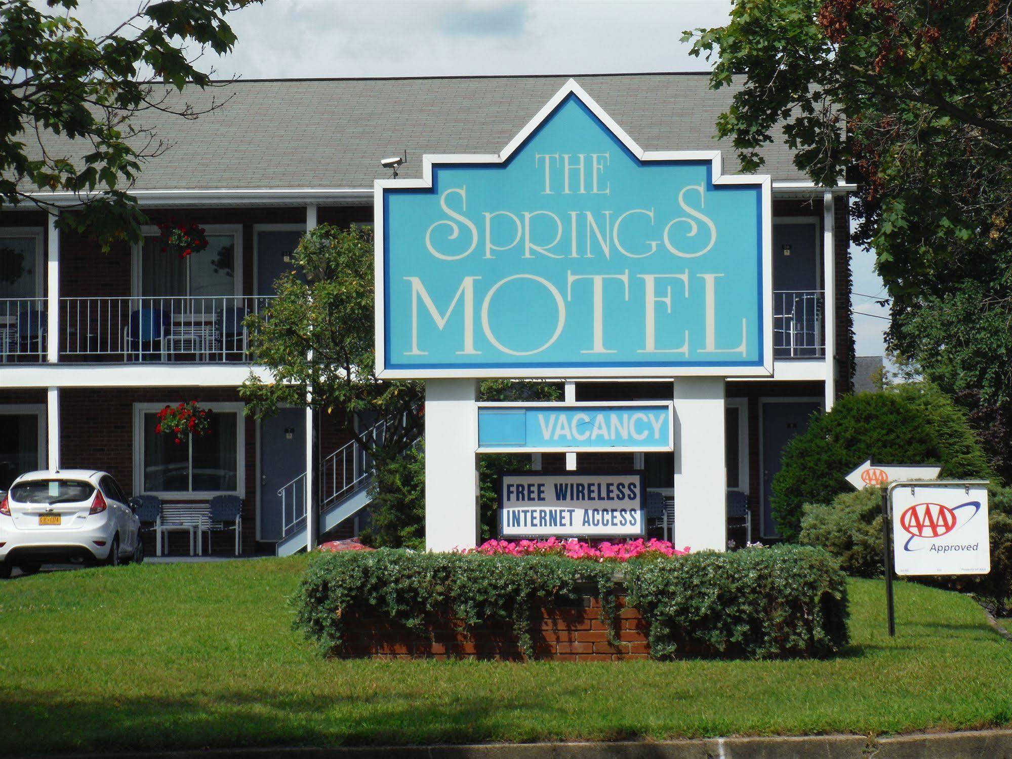 The Springs Motel Saratoga Springs Eksteriør bilde