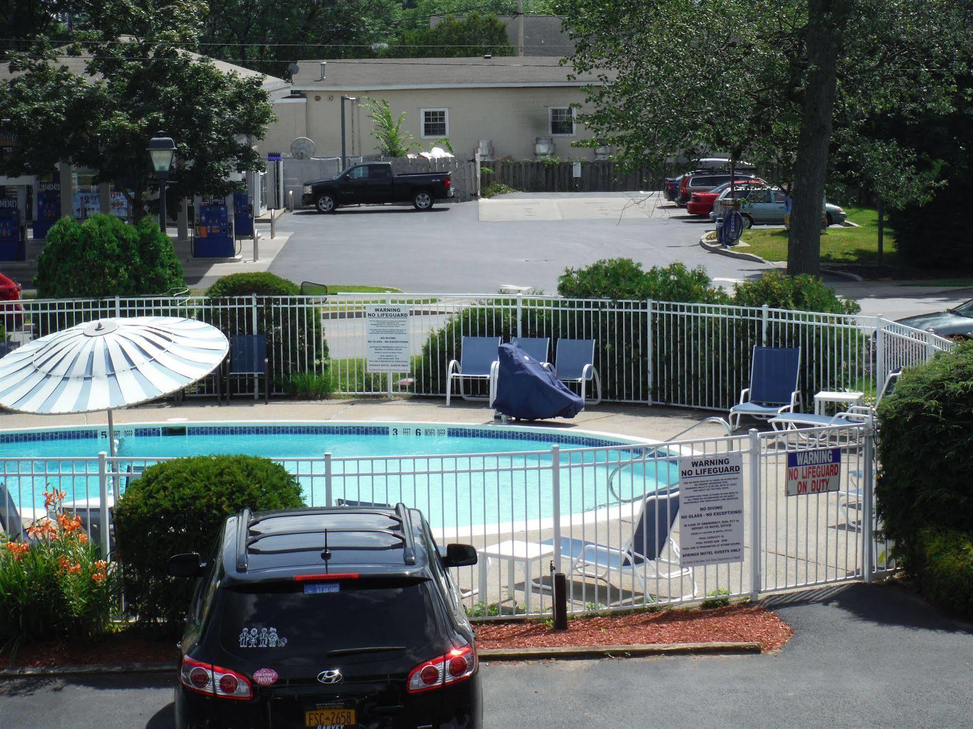 The Springs Motel Saratoga Springs Eksteriør bilde